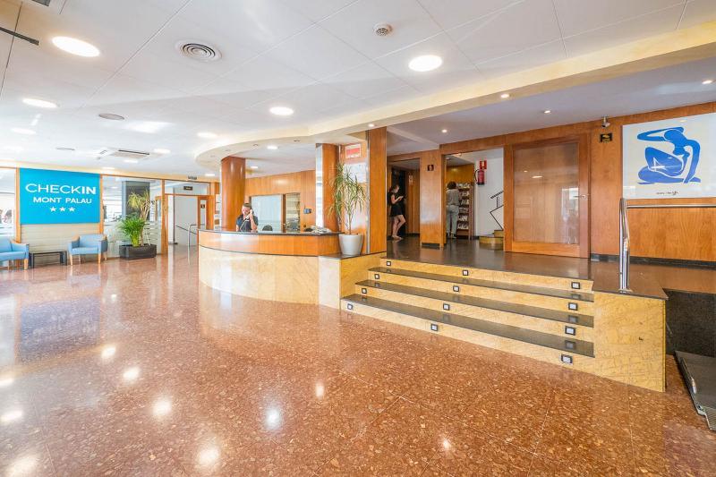 Hotel Checkin Montpalau ピネダ・デ・マール エクステリア 写真